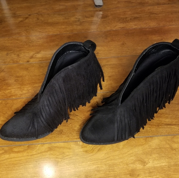 Black booties, size 6.5 - Picture 2 of 8